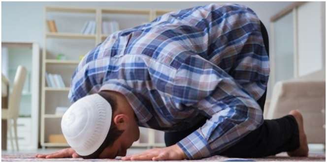 Tata Cara Sholat Tarawih Sendirian dan Pendapat yang Memperbolehkannya