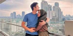 Lihat Video USG Calon Anak Pertama, Tangis Ria Ricis Pecah