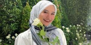 Tutorial Pashmina Simpel Menutup Dada