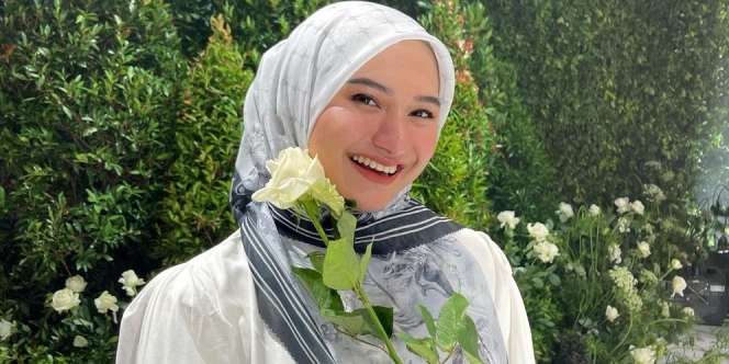 Tutorial Pashmina Simpel Menutup Dada