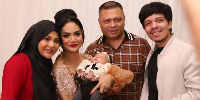 Rayakan Ulang Tahun, Krisdayanti Ajak Aurel Joget Jadi Sorotan