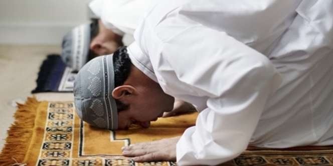 Bacaan Sholat Dhuha Lengkap Latin, Arti dan Amalan Sunnah untuk Lancarkan Rezeki