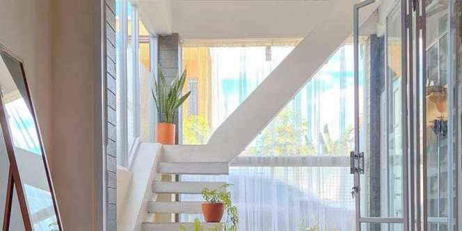 Ide Sunroof Otomatis, Bikin Rumah Terang Alami