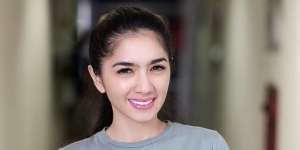 5 Potret Terbaru Angel Karamoy, Bagian Tubuhnya Bikin Salfok