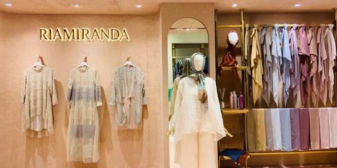 Ria Miranda Hadirkan Koleksi Hari Raya yang Lebih Festive dengan Beragam Bahan