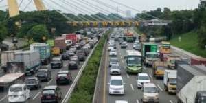 Mulai 1 April 2022 Mobil dengan Kecepatan 120 Km/Jam di Jalan Tol Kena Tilang