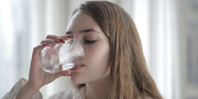 11 Manfaat Minum Air Hangat di Pagi Hari, Salah Satunya untuk Detoks Racun Saluran Pencernaan