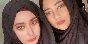 Cindy Fatika Sari dan Putri Remajanya Bagai Adik Kakak