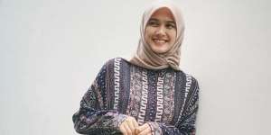 Intip Outfit Kasual Denim ala Annissa Soebandono