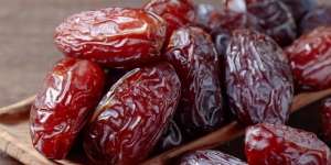 Segarkan Stok Kurma Lama, Biar Teksturnya Kembali Lembut