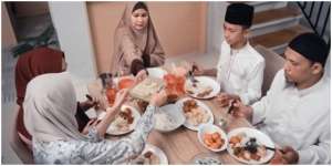 5 Makanan Sahur yang Dianjurkan Beserta Hukum Sahur dan Hikmahnya yang Perlu Diperhatikan