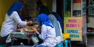 MUI: Warung Makan Boleh Buka Saat Ramadan, Jangan Ada Sweeping