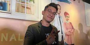 Banyak Perubahan Positif yang Dirasakan Miller Khan Usai Menikah