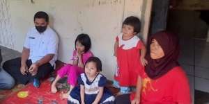 Hidup Tanpa Orang Tua, 3 Bocah Gadis di Sukabumi Bertahan Hidup Makan Nasi Pakai Garam Selama Setahun