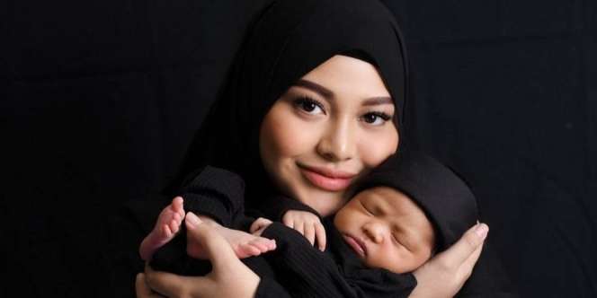 Latihan Vokal Bareng Pelatih, Suara Aurel Hermansyah Disorot