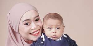 Pamer Foto Masa Kecil, Wajah Baby L Plek Ketiplek dengan Lesti Kejora