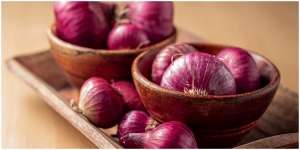 Jangan Langsung Dibuang, Ini 7 Manfaat Kulit Bawang Merah untuk Kesehatan dan Kecantikan