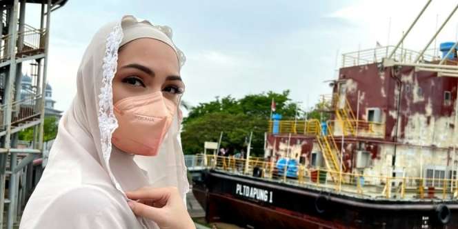 Deretan Gaya Dokter Reisa Broto Asmoro Berhijab, Makin Anggun dan Menawan