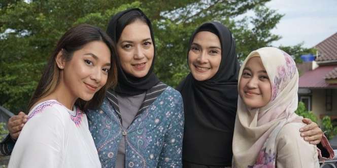 Main Sinetron PPT, Pesona Maudy Koesnaedi dalam Balutan Hijab Makin Anggun