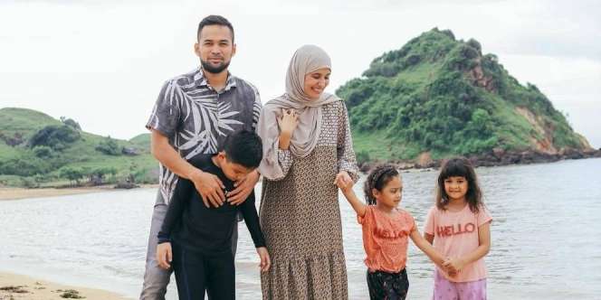 Momen Kocak Putra Teuku Wisnu Jalani Ibadah Ramadan