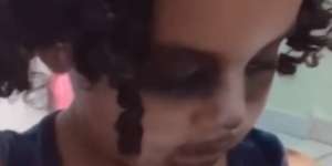 Lucunya Bocah Pakai Makeup, Ternyata Demi Mirip Peliharaannya