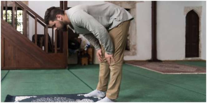 Bacaan Niat Sholat Tarawih 4 Rakaat Beserta Tata Cara yang Penting Diperhatikan