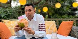 Nggak Kaleng-Kaleng! Raffi Ahmad Kegirangan Dapat Hadiah dari Youtuber Arief Muhammad