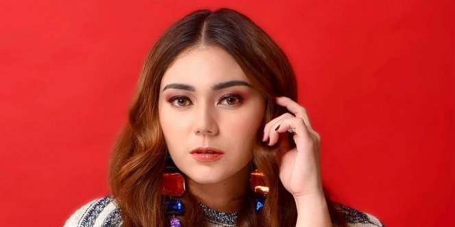5 Potret Terbaru Thalita Latief yang Makin Langsing bak Gadis