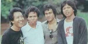 9 Potret Kondisi Makam Nunu Warkop DKI yang Jarang Disorot, Ditumpuk dengan Kuburan Lain!