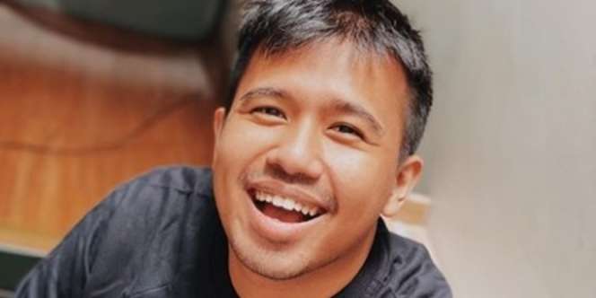 Bikin Betah, 7 Potret Rumah Joshua Suherman Bareng Istri yang Bertema Korea!