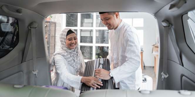 Doa Keluar Rumah Arab dan Artinya Beserta Adab yang Harus Diperhatikan saat Keluar Rumah