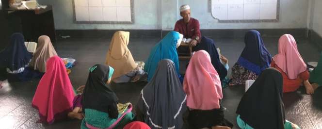 Mengabdi 37 Tahun, Guru Mengaji Ini Ikhlas Tak Diberi Upah, Lebih Pilih Makan Nasi Aking (UDAH)