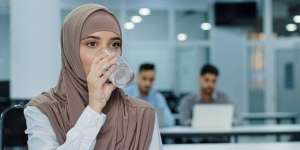Cara Jitu Biar Tak Mudah Haus Saat Berpuasa
