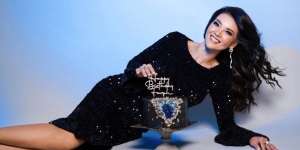 5 Potret Terbaru Farah Quinn di Usia 42, Bikin Melongo!