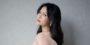 4 Gaya Makeup Flawless ala Vinna Gracia