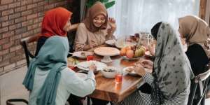 Jadwal Buka Minggu 17 April 2022 dan Amalan Agar Makan Minum Jadi Berkah