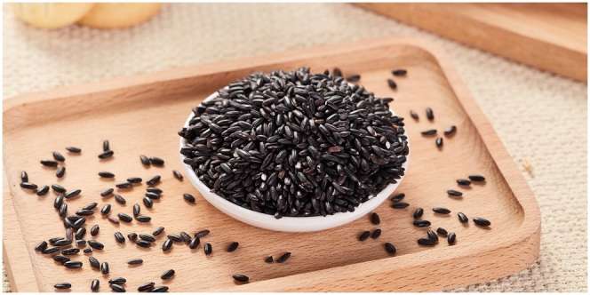 8 Manfaat Beras Hitam, Kaya Serat yang Baik untuk Dukung Kesehatan Pencernaan