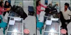 Viral Video Duel Wanita Penjaga Konter HP Lawan Maling, Seperti FIlm Action