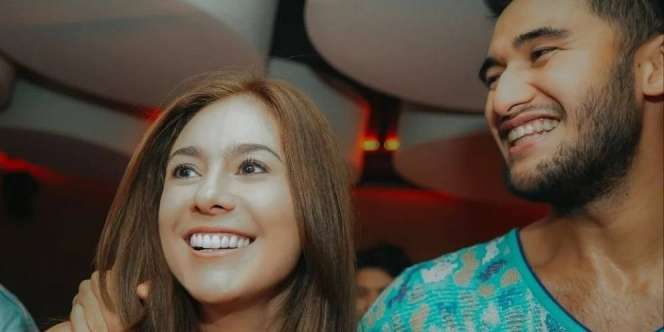 Makin Mesra! Potret Wulan Guritno Bareng Sabda Ahessa
