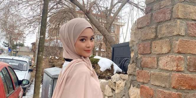 Potret Cantik Yoriko Angeline Tampil Berhijab saat di Turki