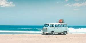 Nikmati Keindahan 5 Wisata Ini Ketika Road Trip di Pulau Jawa