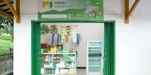 Bukan Cuma Berjualan, Intip Kisah Pemilik Warung Mitra Tokopedia yang Ajak Anak-Anak Menghafal Alquran