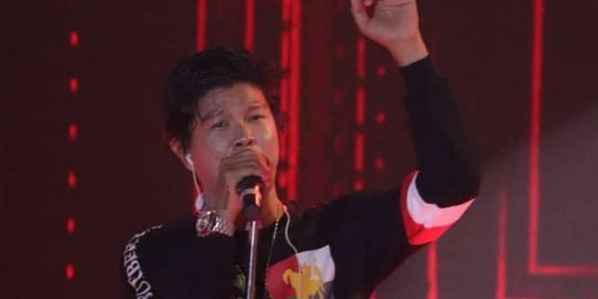 Anak ke Lima Andika Kangen Band Ganteng dan Pintar