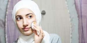 5 Tips Memakai Concealer Agar Riasan Lebih Rapi dan Flawless