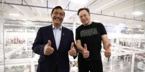 Foto Bareng Luhut cs, Gaya Santuy Elon Musk Jadi Sorotan!