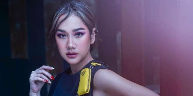 Penampilan BCL Saat Nonton Coachella Jadi Sorotan