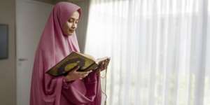 Keutamaan Surat Al Kahfi yang Dianjurkan Dibaca Hari Jumat, Pengingat Hari Kiamat & Terhindar dari Fitnah Dajjal