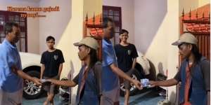 Akhirnya Begini Nasib Pengamen yang Bengong Setelah Diminta Nyanyi 150 Lagu
