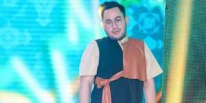 4 Potret Terbaru Nassar Kini Tampil Macho, Perutnya Rata dan Dagu Bidang