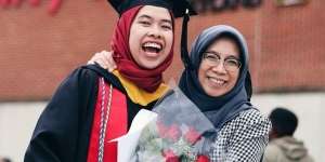 Fakta-Fakta Sosok Ars-Vita Alamsyah, Muslimah Indonesia Anak Buah Elon Musk